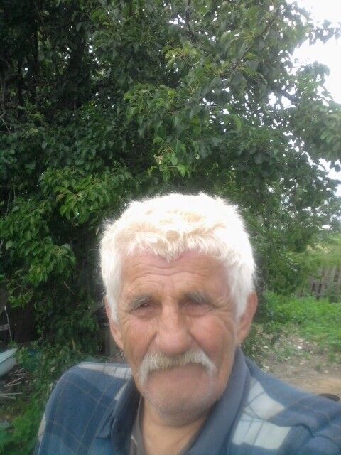  12657847  Roman, 68 ,    