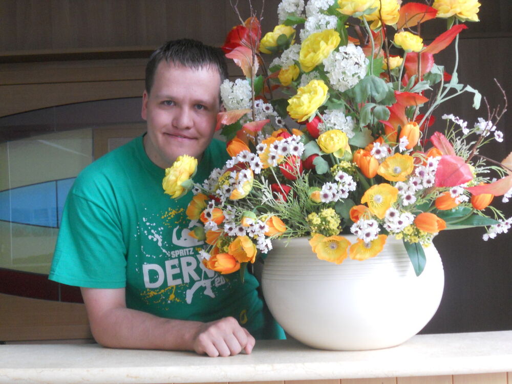  ,   Vitorio, 37 ,   