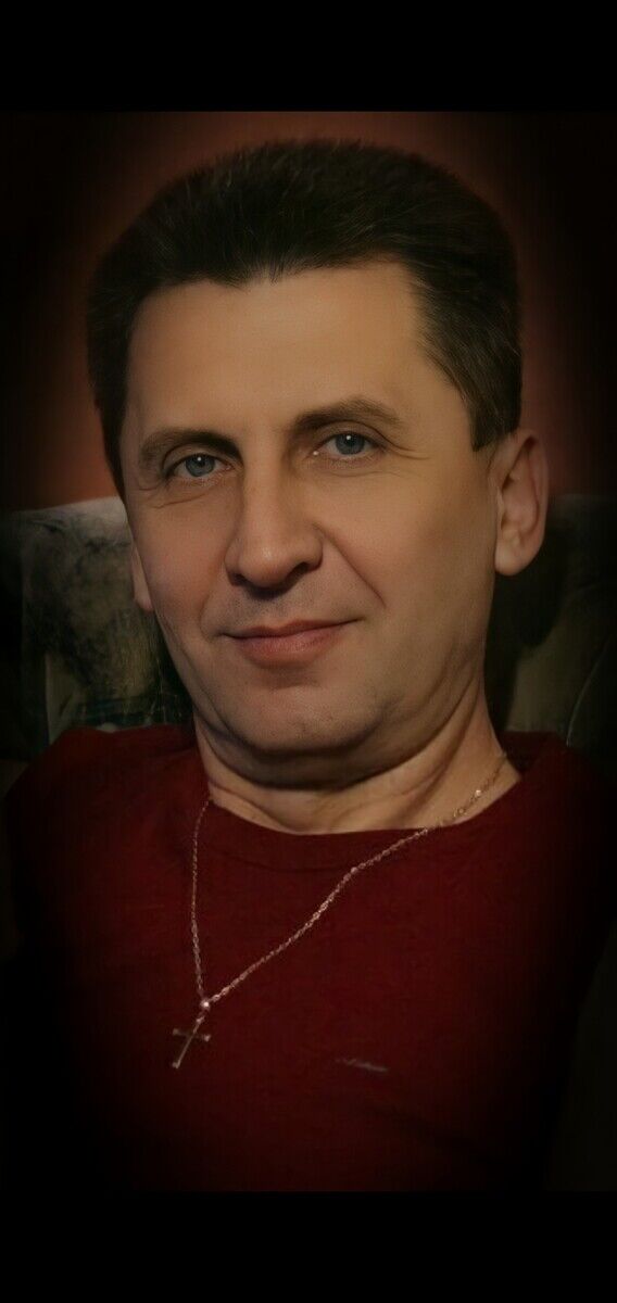  22582777  Arthur, 56 ,    
