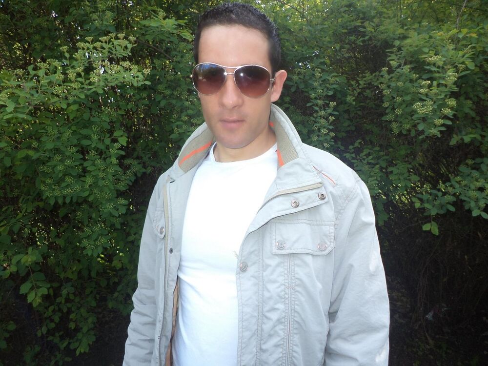  17679697  Vadim, 33 ,    