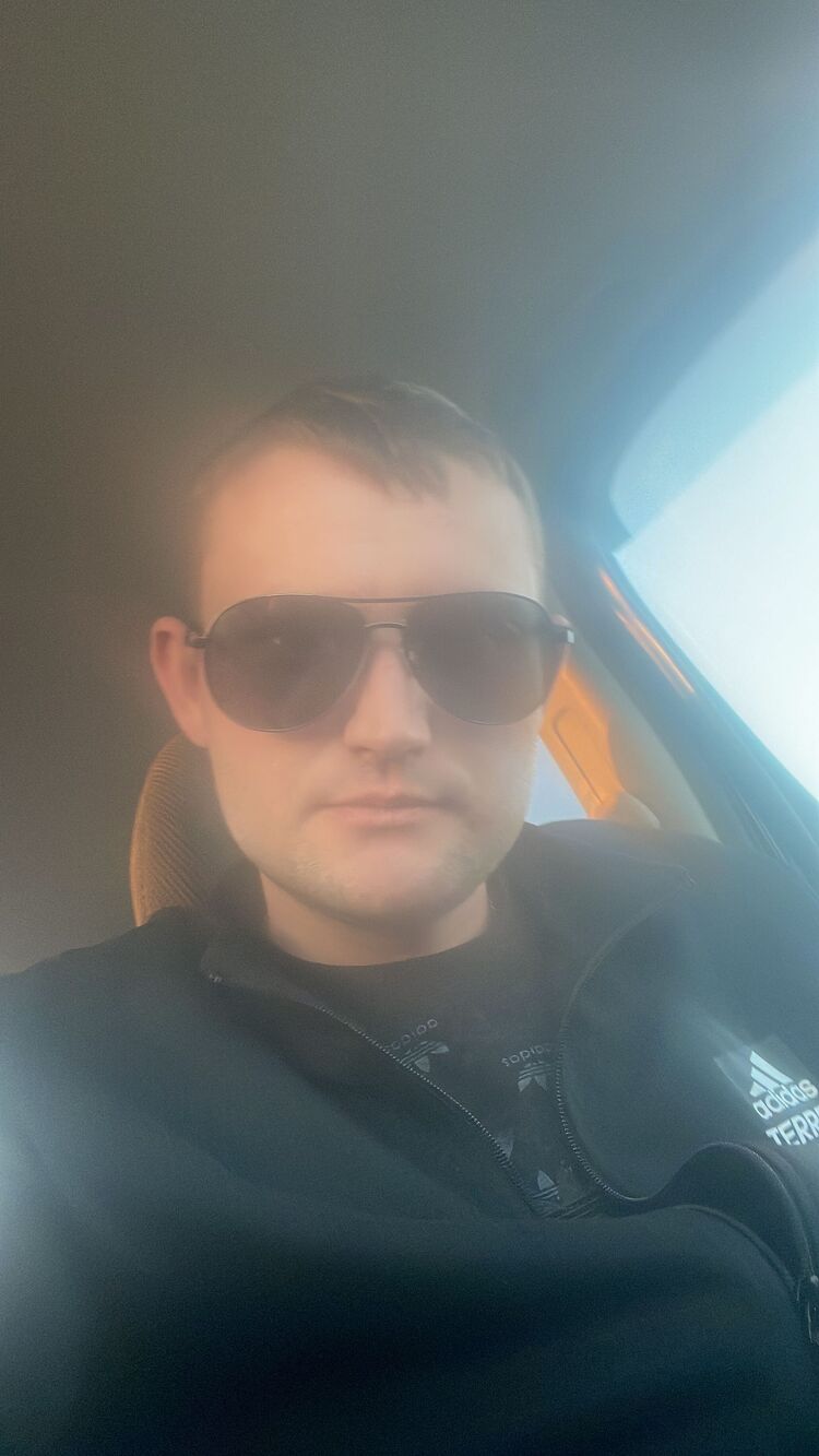  43173037  Aleksandr, 26 ,    