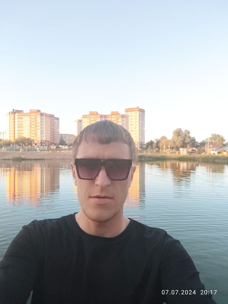  ,   Maksim, 32 ,     , c 