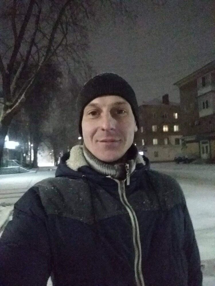  29666827  Anton, 29 ,    