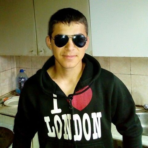  18248677  Urozali, 29 ,    -