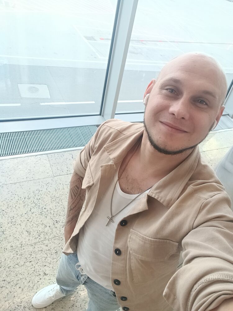  53969577  Igor, 30 ,    