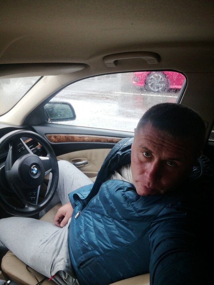  17642647  Vitalii, 43 ,    