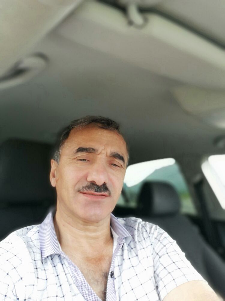  26143147  , 61 ,    