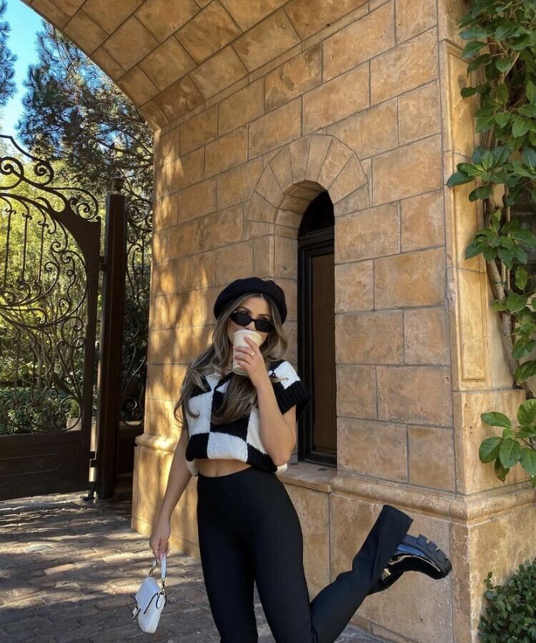  31417767  , 28 ,    -