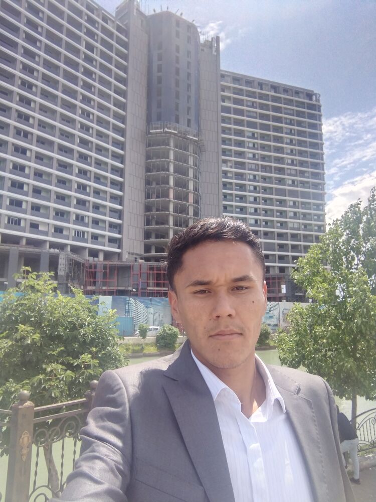  28225877  Oybek, 28 ,    