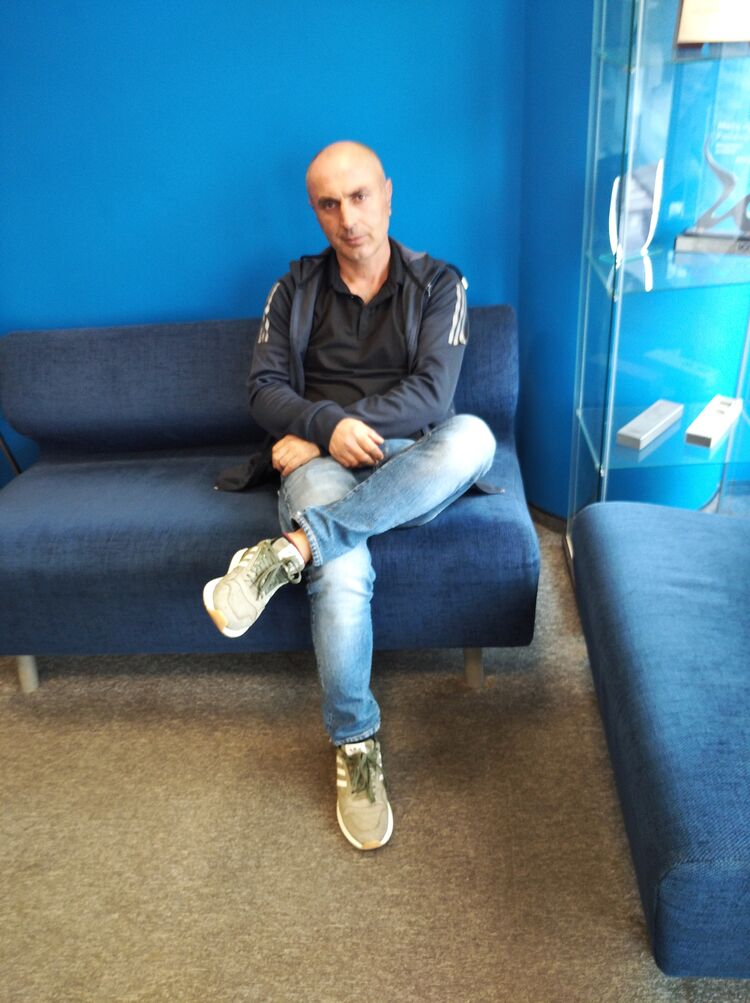  40813247  Aleqsandr, 48 ,    