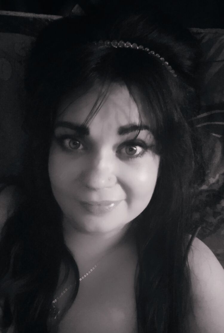  ,   Tata, 41 ,     , c 