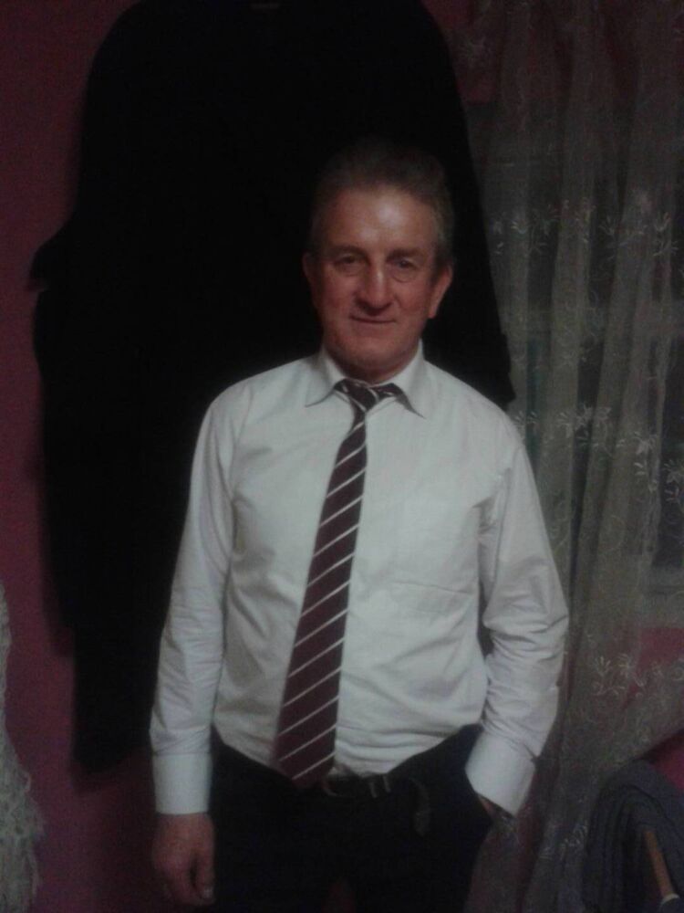  22669357  Vasile, 63 ,    