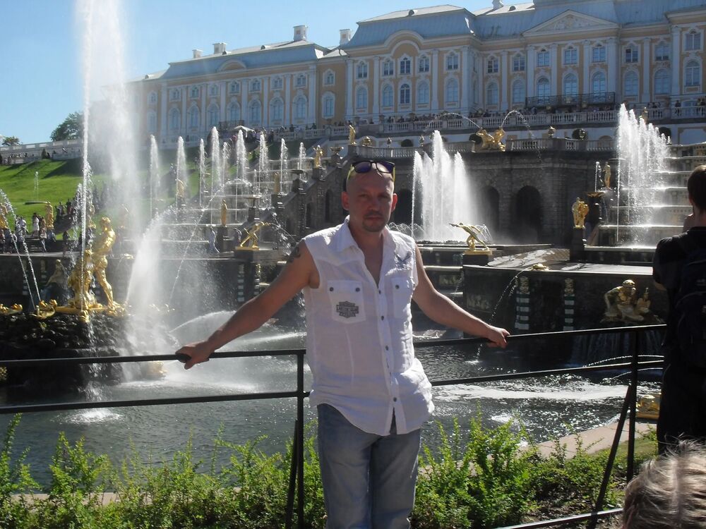  32850607  Yury, 53 ,    -