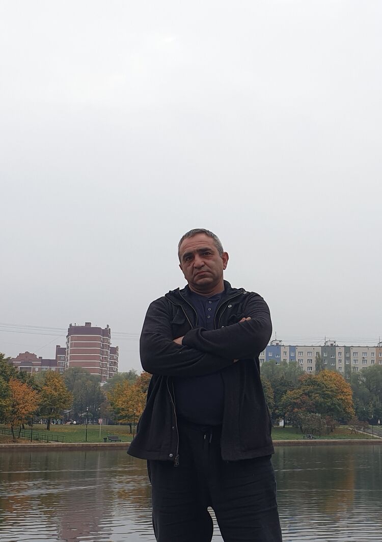  ,   Artur, 36 ,   ,   , c 