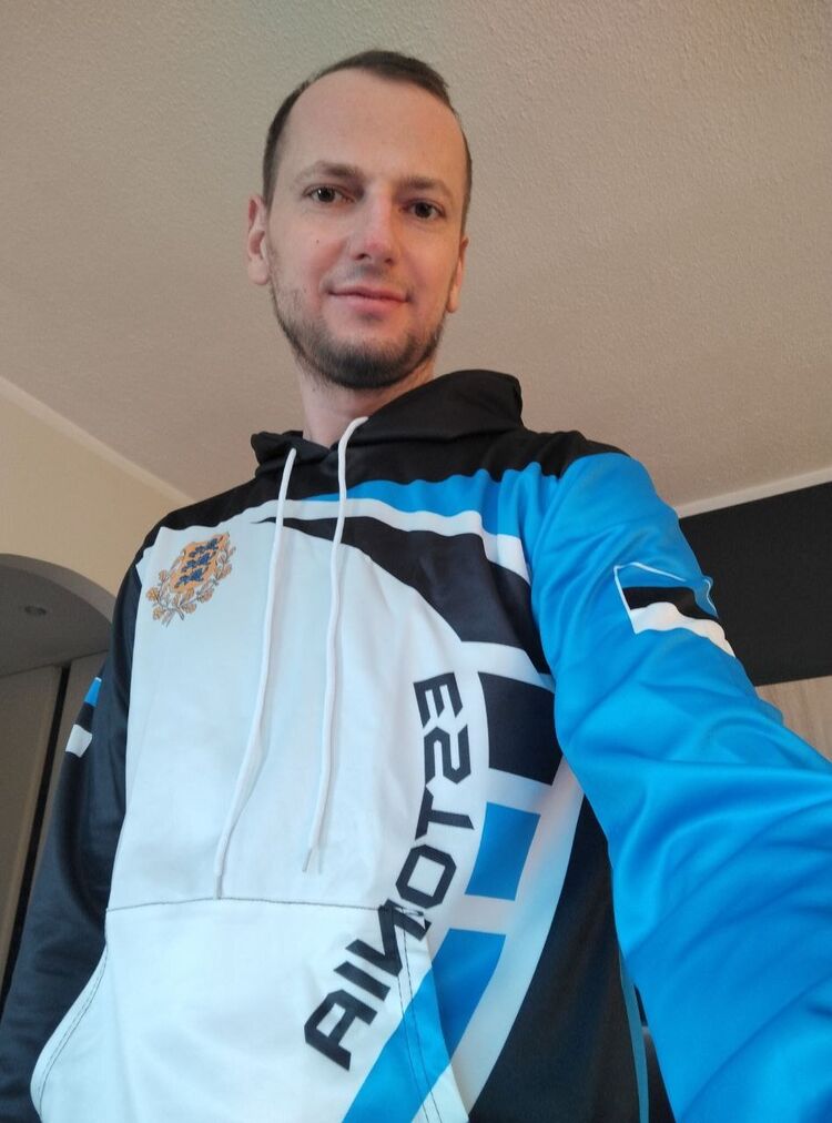  ,   Slava, 37 ,   c 