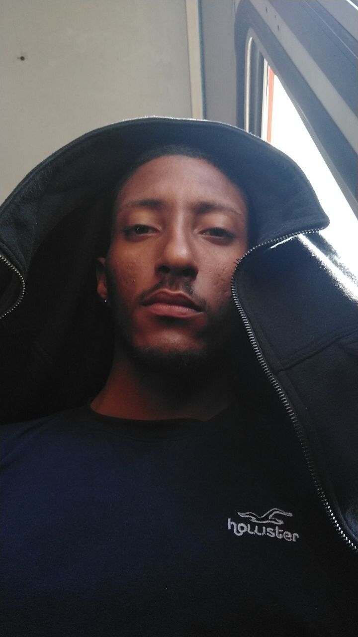 ���������� ������, ���� ����� Sandro Young, 22 ����, ������������ ��� ������, ����� � ���������, c�������� ���������, ���������