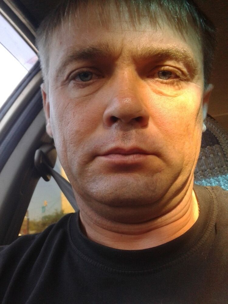  10165087  Maks, 47 ,    