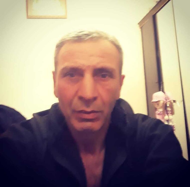  39849357  , 52 ,    