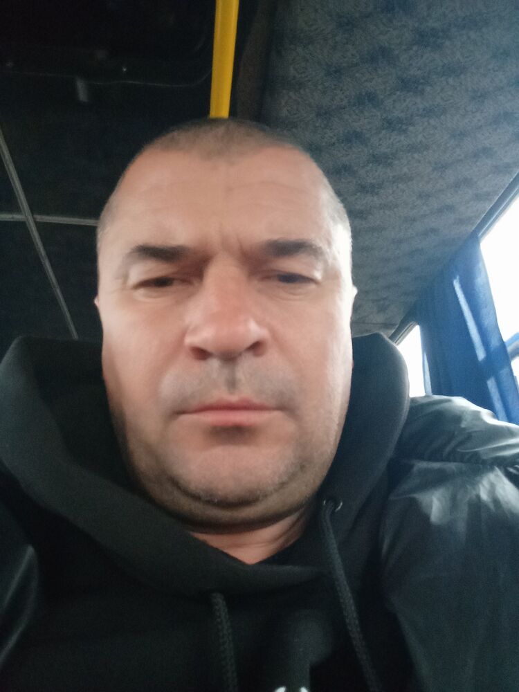  43954657  , 42 ,    
