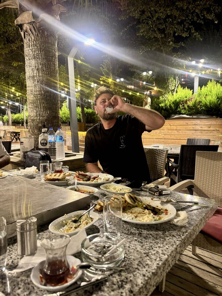  53780117  Hakan, 43 ,    