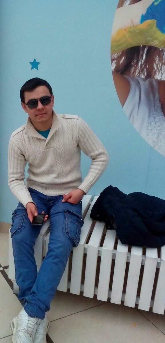 -,   Ali, 33 ,   ,   , c 
