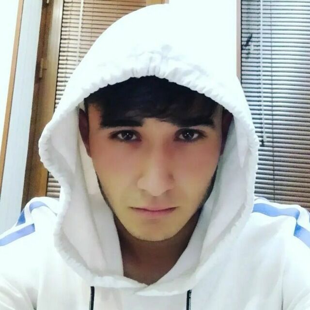 39406357  Temur, 23 ,    