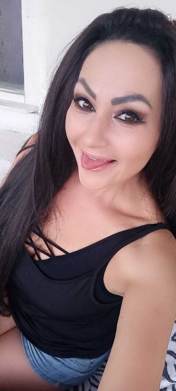  52224087  Inna, 46 ,    