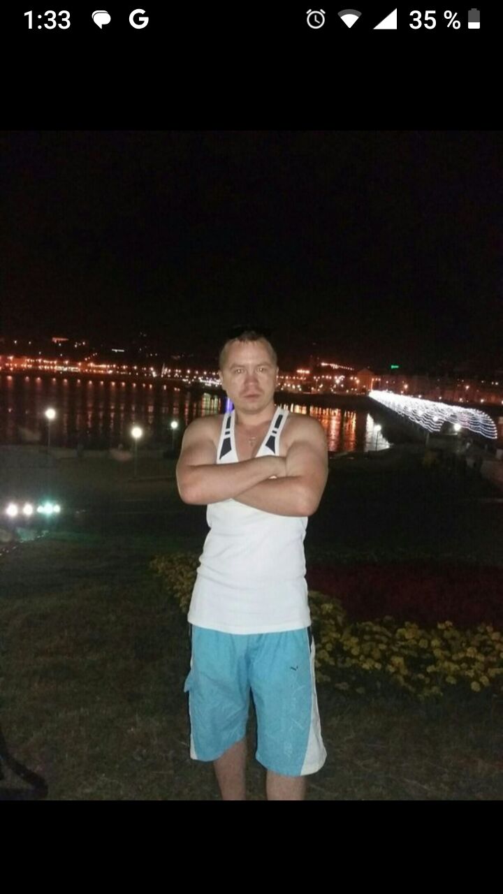  46977917  Petr, 39 ,    