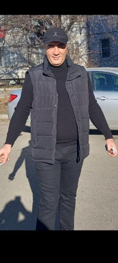  ,   Mark, 42 ,  
