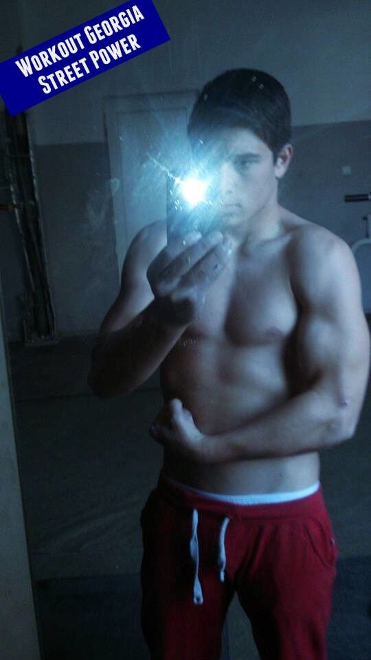  6165467  Vako, 30 ,    