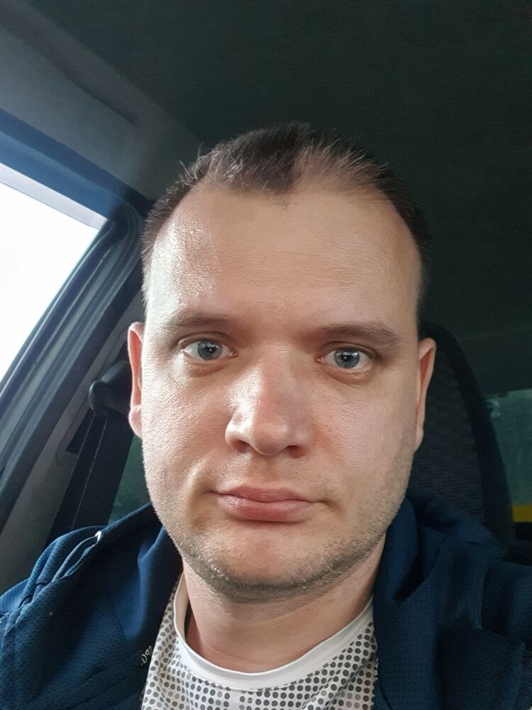  37168737  , 32 ,    