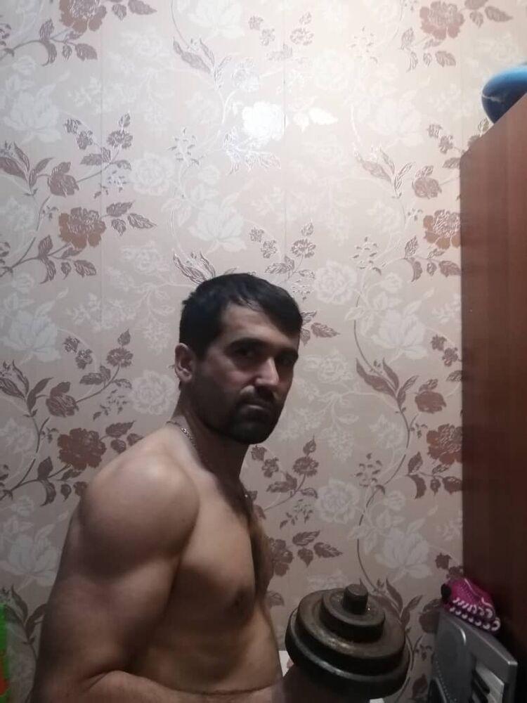  27063667  , 40 ,    