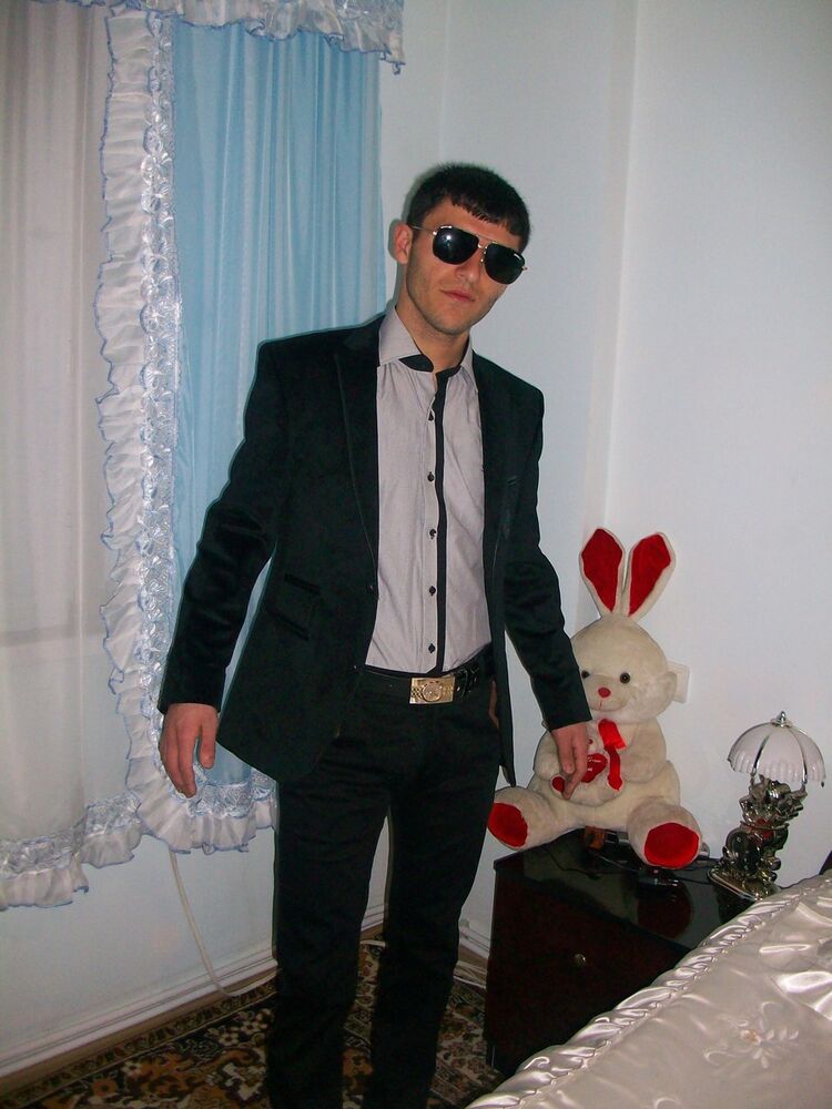  4280547  Davka, 33 ,    