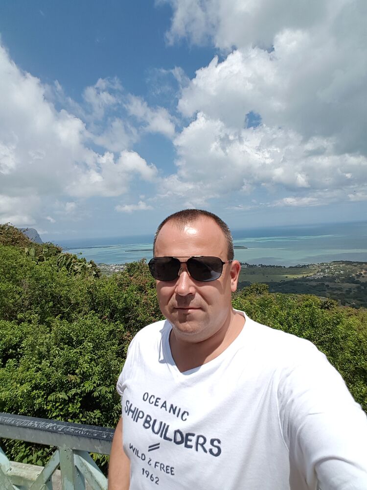  ,   Jozef, 46 ,     , c 