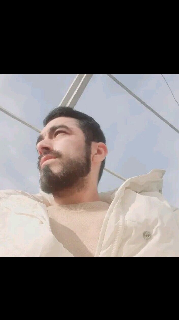  42967747  Safarov, 27 ,    