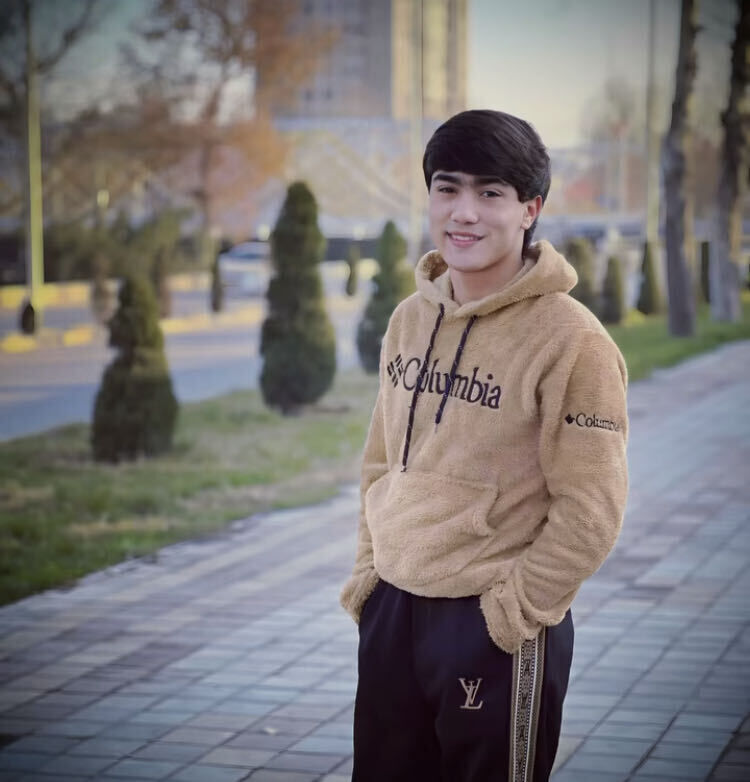  ,   David, 19 ,   