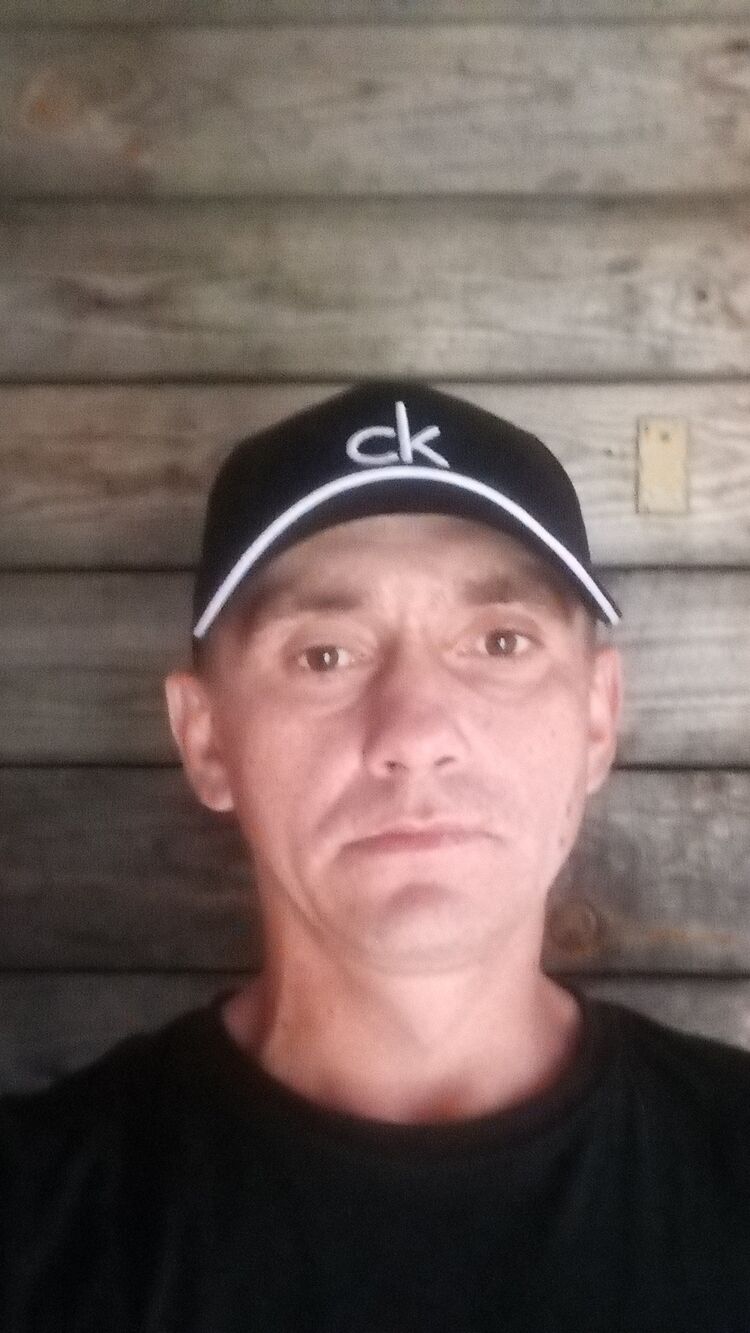  43948577  Alexei, 36 ,    