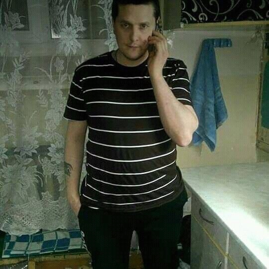  15864027  Vladimir, 40 ,    