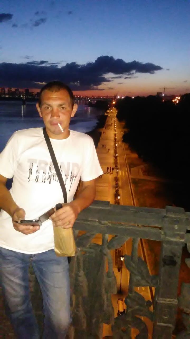  41036477  , 36 ,    