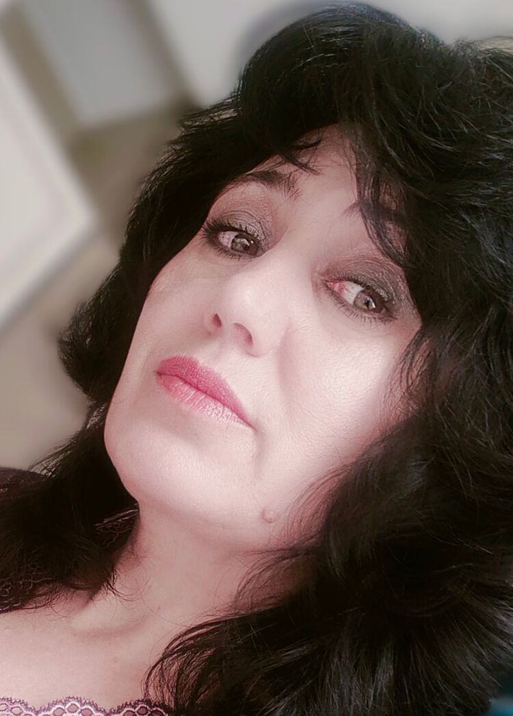  54733887  Albina, 53 ,    -