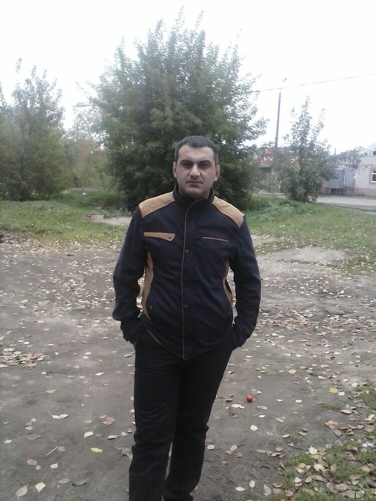  ,   Artur, 42 ,   ,   , c 