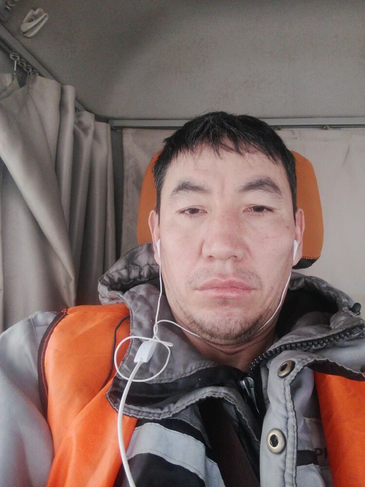  23401027  , 45 ,    