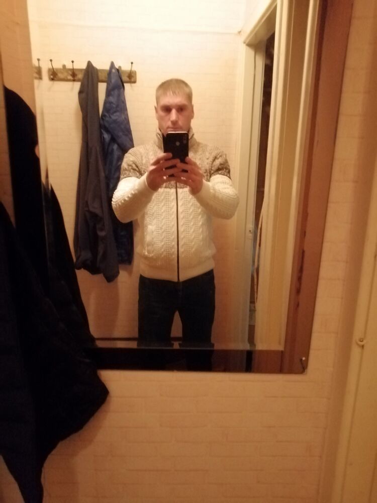  32068417  , 44 ,    