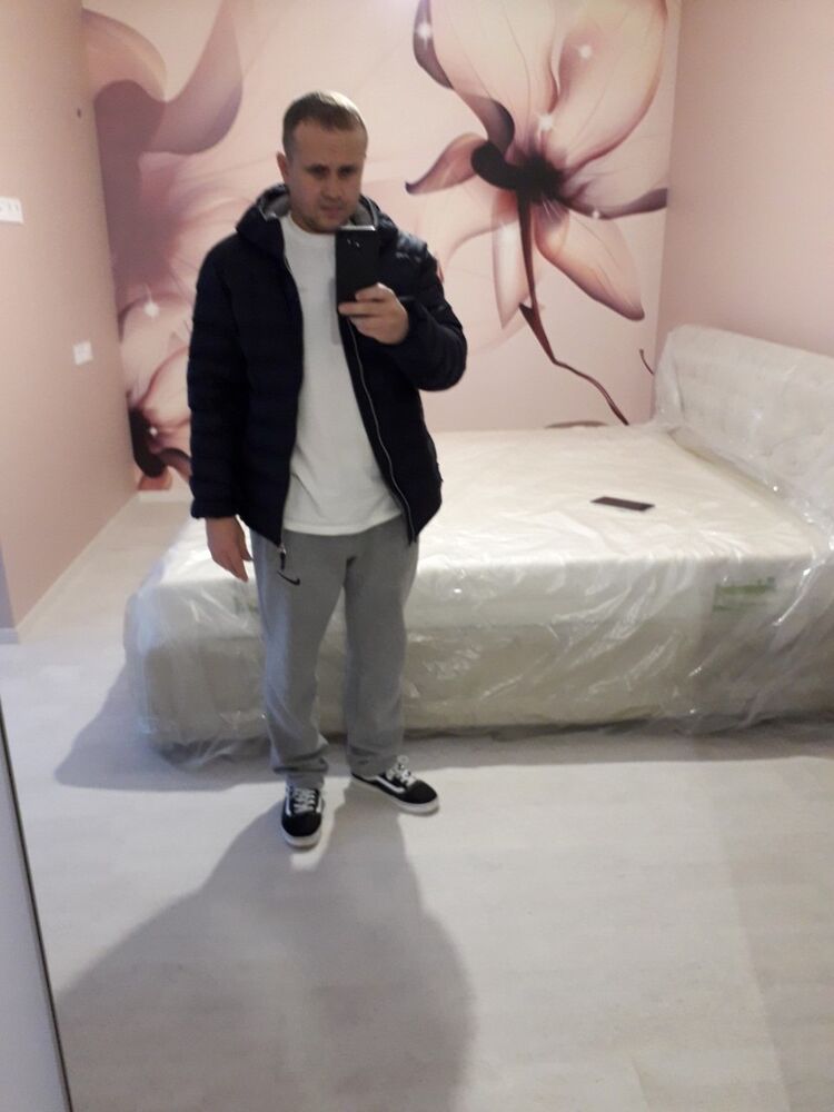  ,   Pavel, 45 ,   ,   , c 
