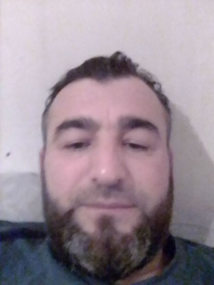  ,   Ali, 46 ,   ,   