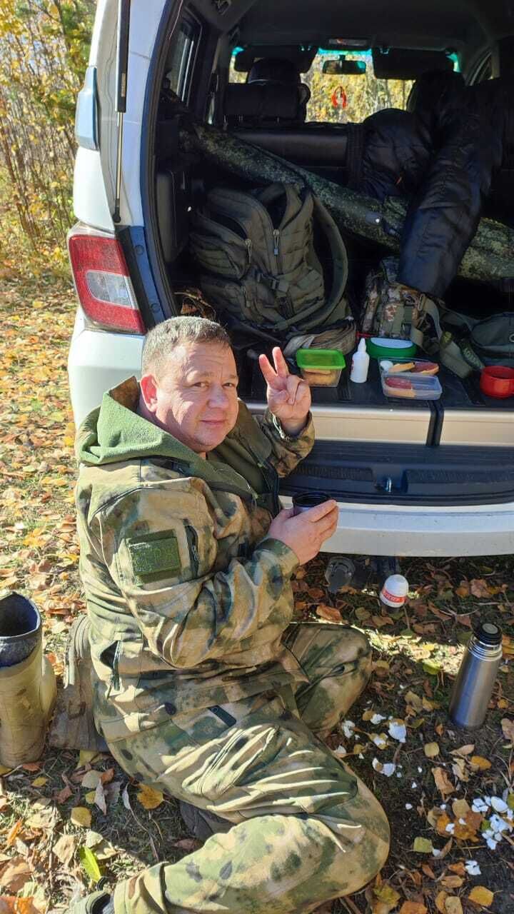  ,   Sergei, 47 ,     
