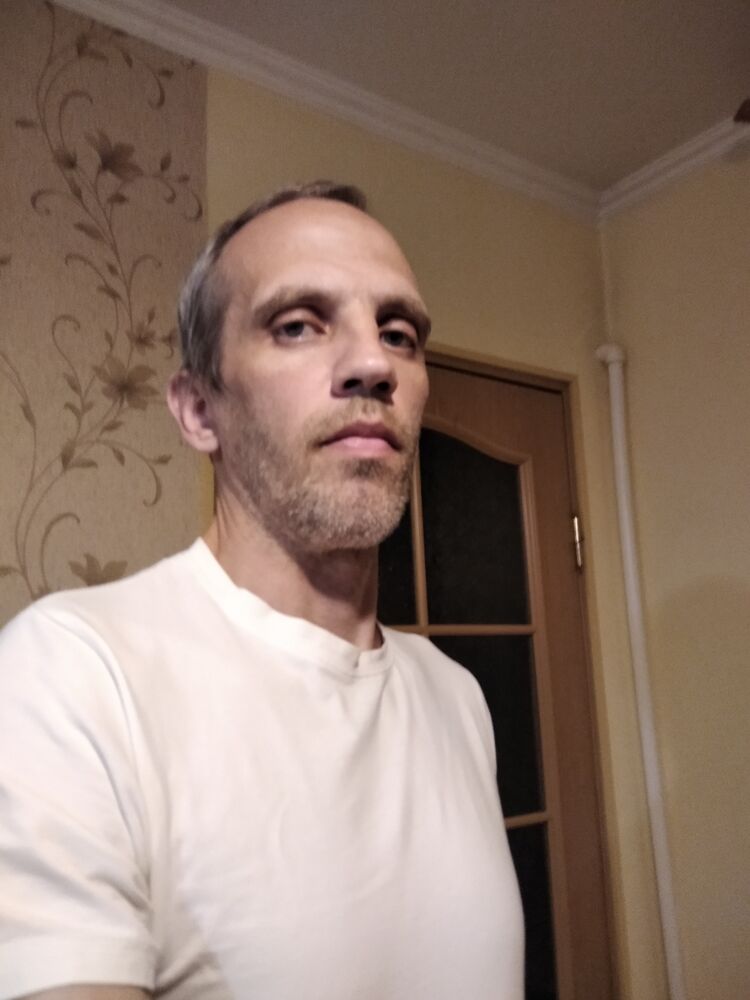  44025267  , 41 ,    --