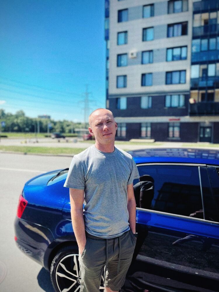  -,   Igor, 35 ,   ,   , c , 