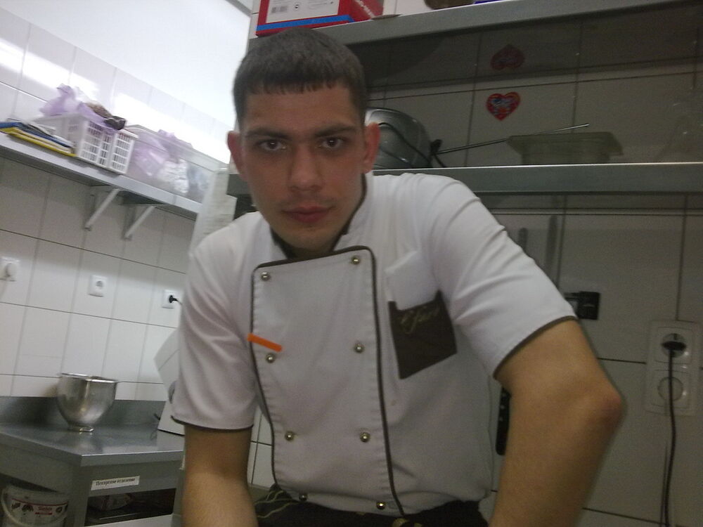  ,   Alex, 38 ,   