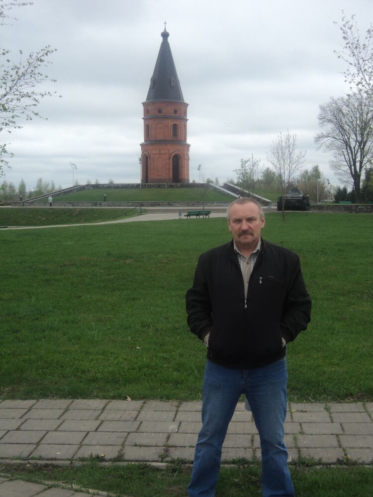  8798707  Vovan, 65 ,    